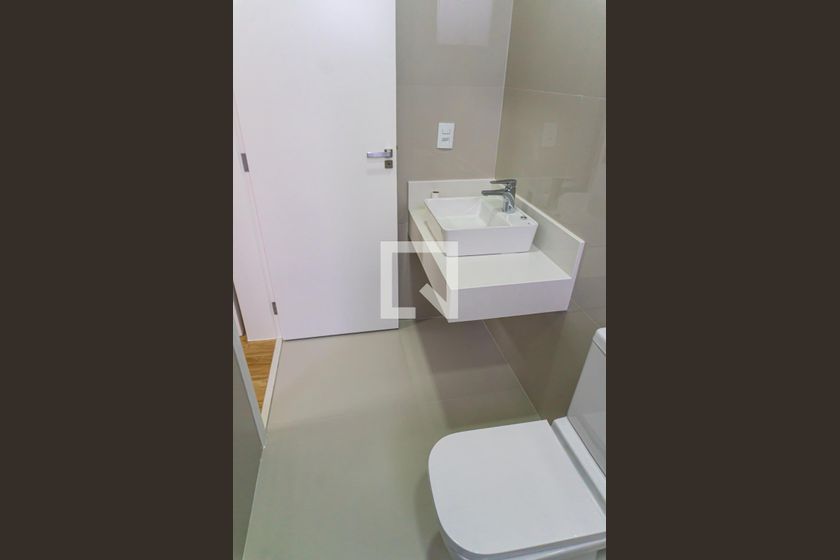 Casa à Venda - Swiss Park, 3 Quartos,  232 m2 em , Campinas - sp | SoloBR
