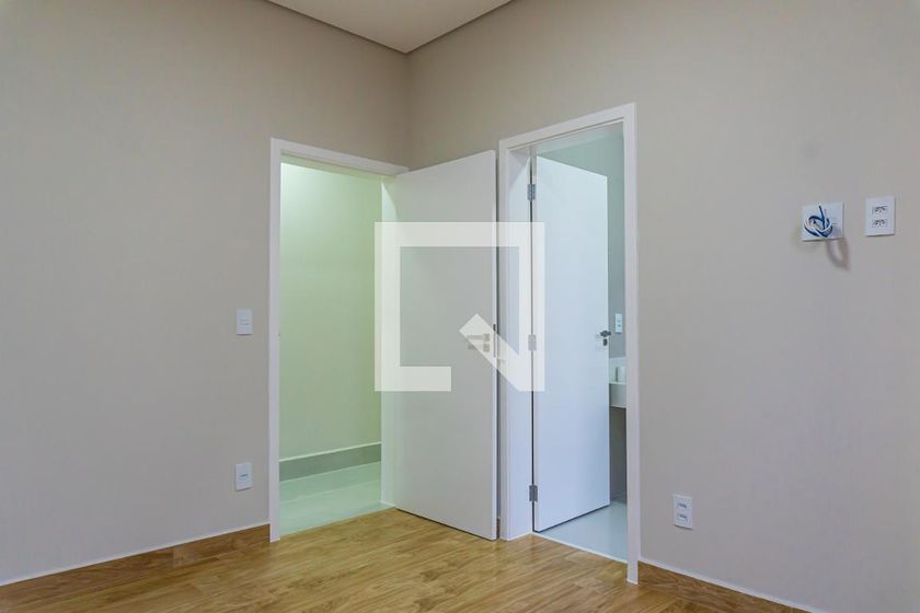Casa à Venda - Swiss Park, 3 Quartos,  232 m2 em , Campinas - sp | SoloBR