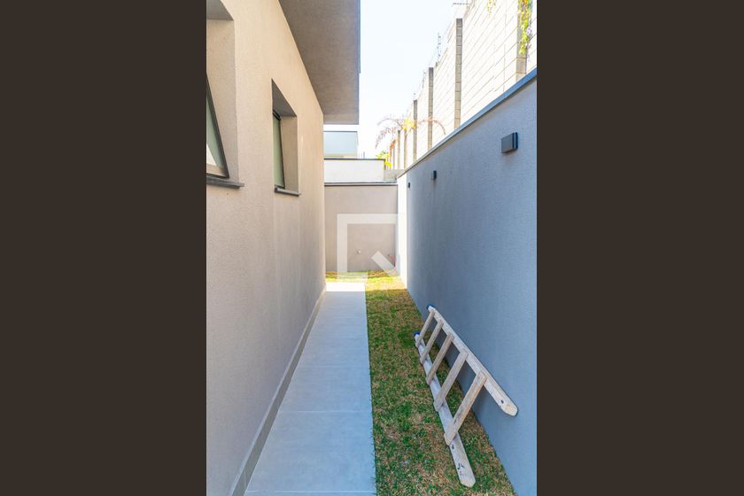 Casa à Venda - Swiss Park, 3 Quartos,  232 m2 em , Campinas - sp | SoloBR