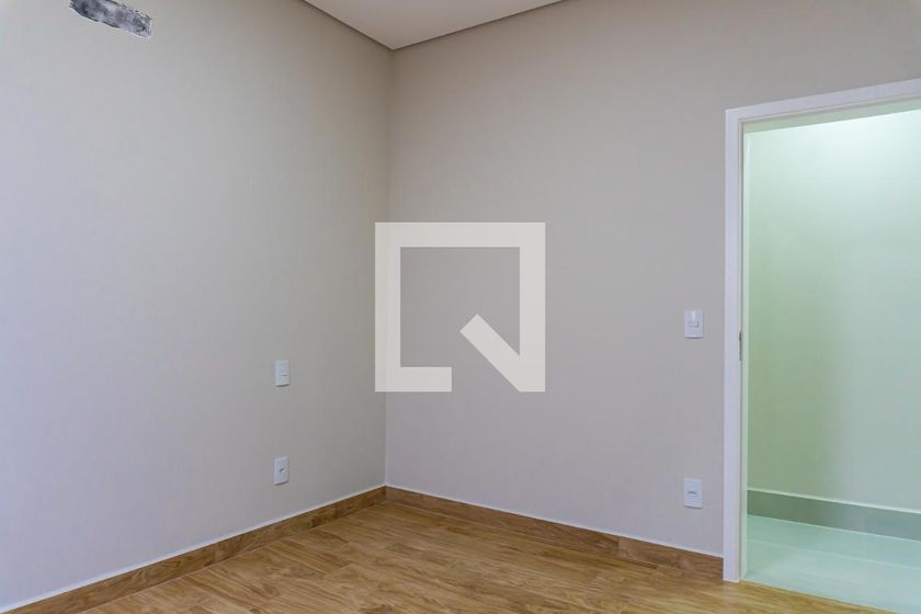 Casa à Venda - Swiss Park, 3 Quartos,  232 m2 em , Campinas - sp | SoloBR