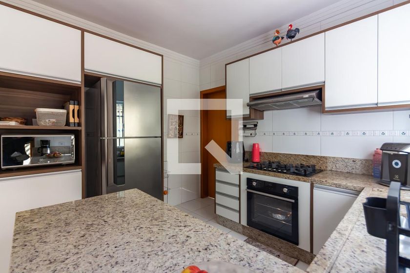 Casa, 3 quartos, 240 m² - Foto 39
