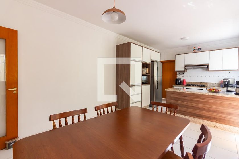 Casa, 3 quartos, 240 m² - Foto 7