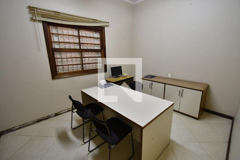 Casa à Venda - Mansões Santo Antônio, 4 Quartos,  345 m2 em , Campinas - sp | SoloBR