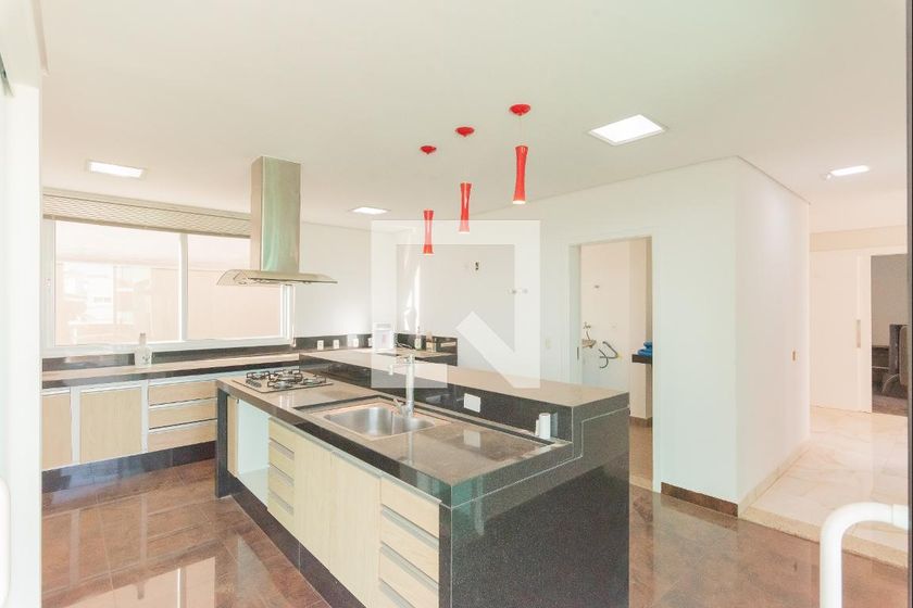 Casa à Venda - Swiss Park, 5 Quartos,  638 m2 em , Campinas - sp | SoloBR