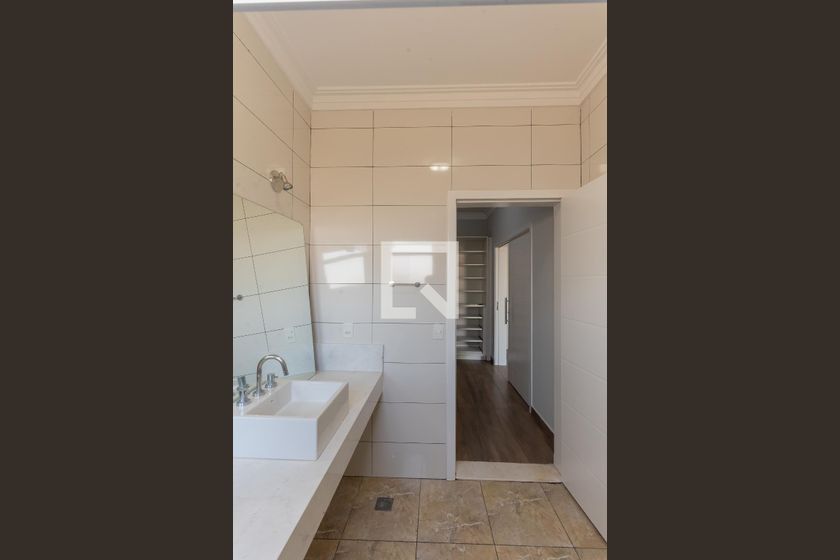 Casa à Venda - Swiss Park, 5 Quartos,  638 m2 em , Campinas - sp | SoloBR