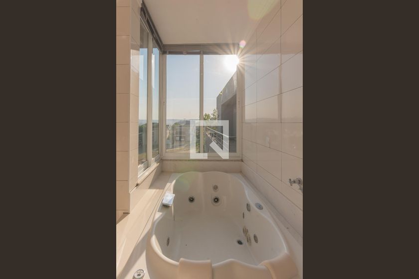 Casa à Venda - Swiss Park, 5 Quartos,  638 m2 em , Campinas - sp | SoloBR