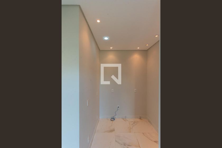 Casa à Venda - Swiss Park, 5 Quartos,  638 m2 em , Campinas - sp | SoloBR