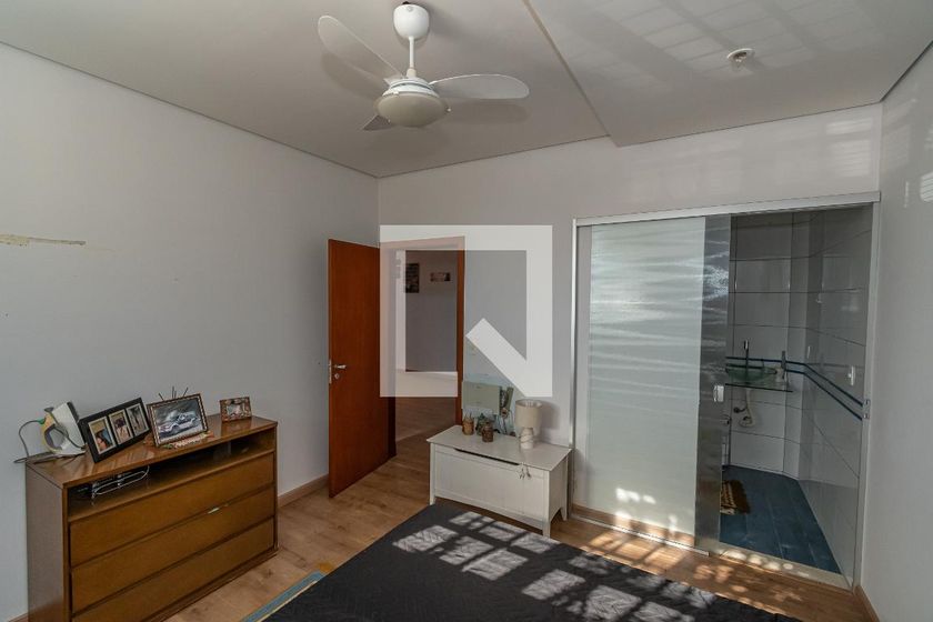 Casa à Venda - Jardim Chapadão, 6 Quartos,  244 m2 em , Campinas - sp | SoloBR