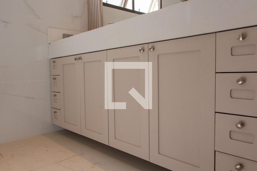 Apartamento à Venda - Cambuí, 4 Quartos,  276 m2 em , Campinas - sp | SoloBR
