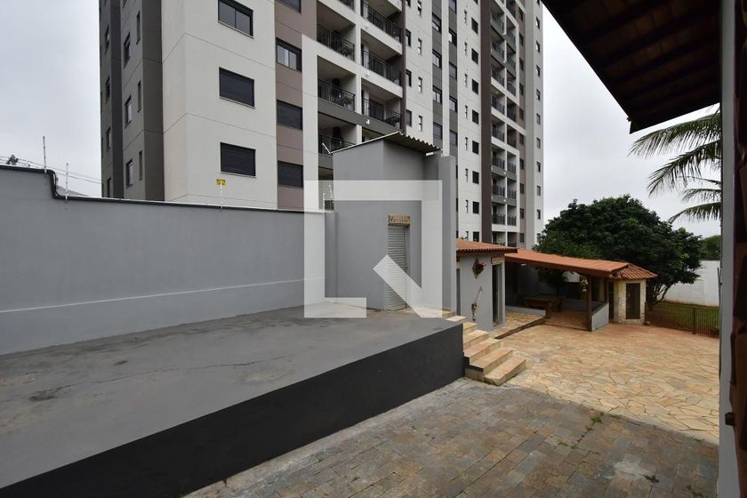 Casa à Venda - Mansões Santo Antônio, 3 Quartos,  1000 m2 em , Campinas - sp | SoloBR