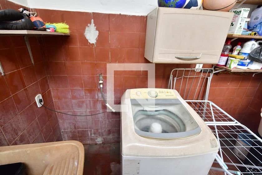 Casa à Venda - Mansões Santo Antônio, 3 Quartos,  1000 m2 em , Campinas - sp | SoloBR
