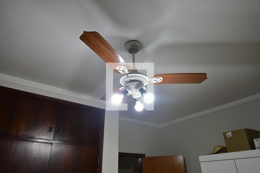 Casa à Venda - Mansões Santo Antônio, 3 Quartos,  1000 m2 em , Campinas - sp | SoloBR