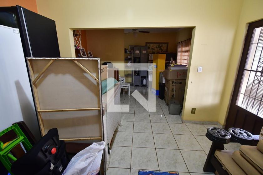 Casa à Venda - Mansões Santo Antônio, 3 Quartos,  1000 m2 em , Campinas - sp | SoloBR