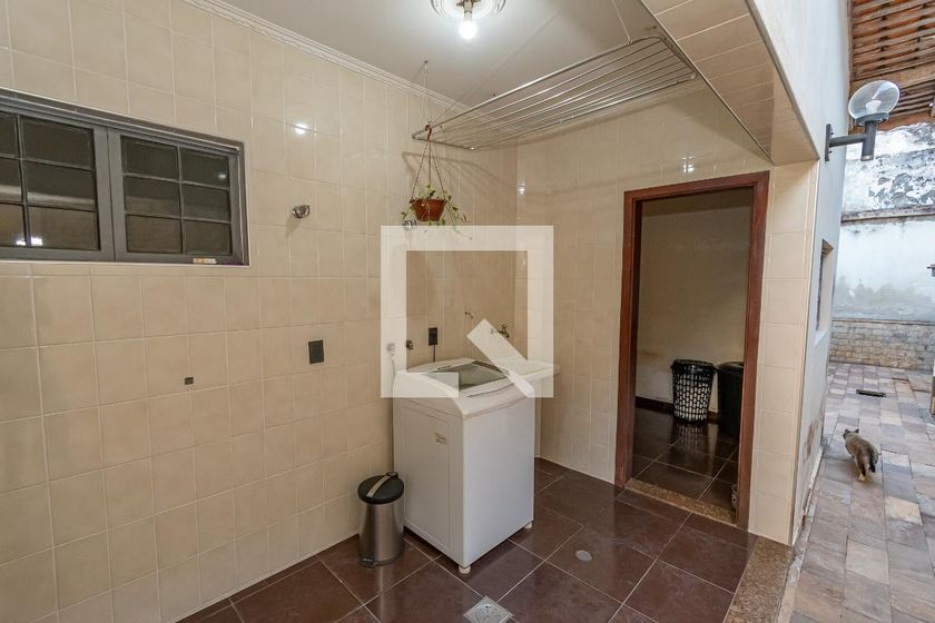 Casa à Venda - Taquaral, 4 Quartos,  293 m2 em , Campinas - sp | SoloBR