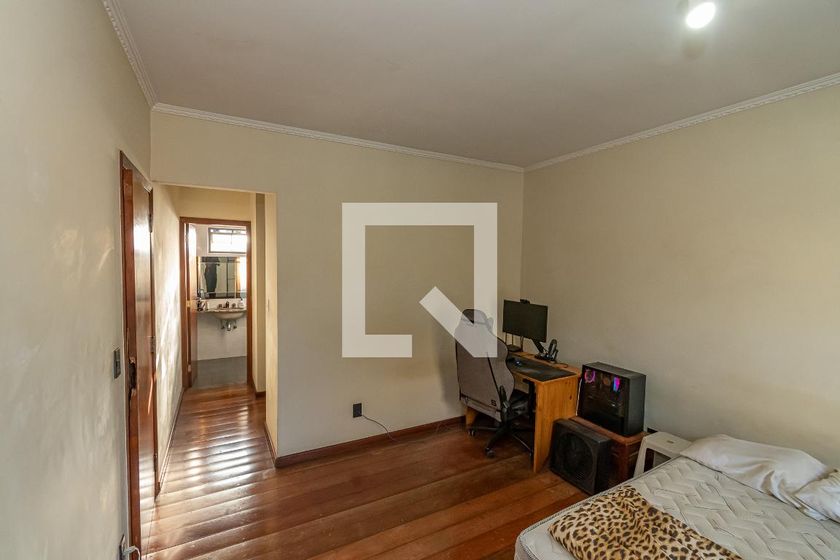 Casa à Venda - Taquaral, 4 Quartos,  293 m2 em , Campinas - sp | SoloBR