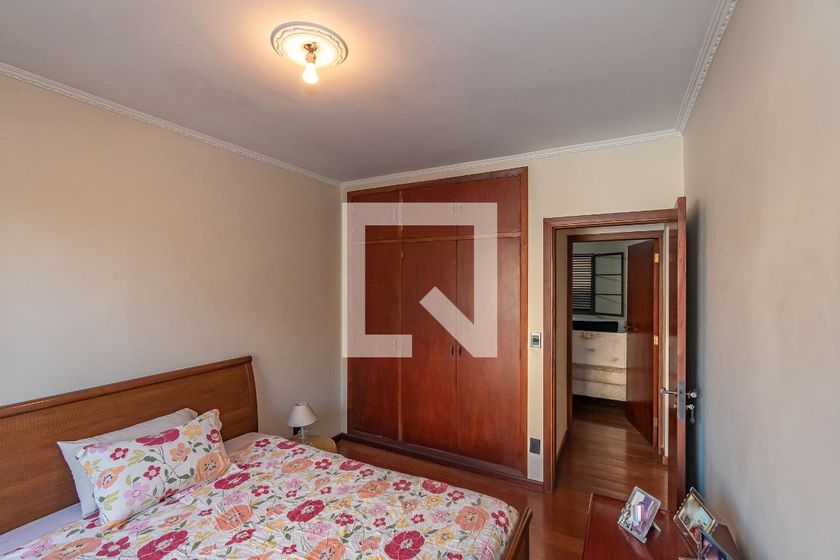 Casa à Venda - Taquaral, 4 Quartos,  293 m2 em , Campinas - sp | SoloBR
