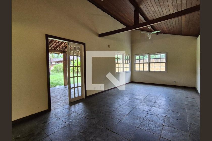 Casa, 3 quartos, 250 m² - Foto 1