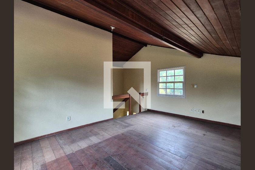 Casa, 3 quartos, 250 m² - Foto 35