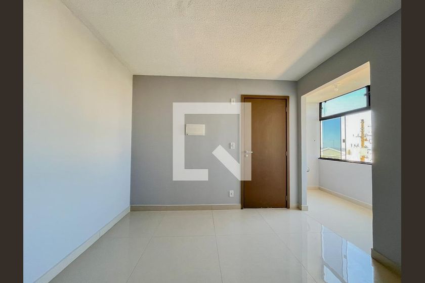 Apartamento com 2 quartos para alugar em Jardins Mangueiral, Brasília por R$ 2.200,00