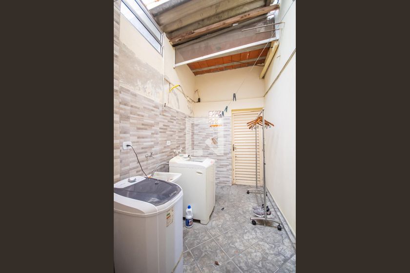 Casa, 3 quartos, 240 m² - Foto 33