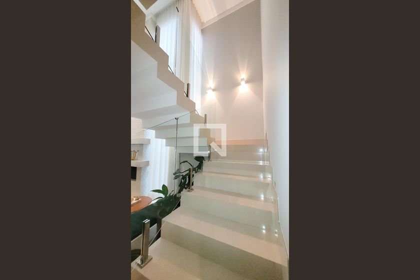 Casa à Venda - Res. Parque dos Alecrins, 4 Quartos,  329 m2 em , Campinas - sp | SoloBR