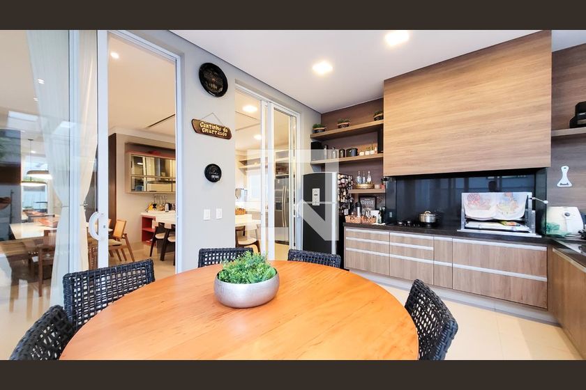 Casa à Venda - Res. Parque dos Alecrins, 4 Quartos,  329 m2 em , Campinas - sp | SoloBR