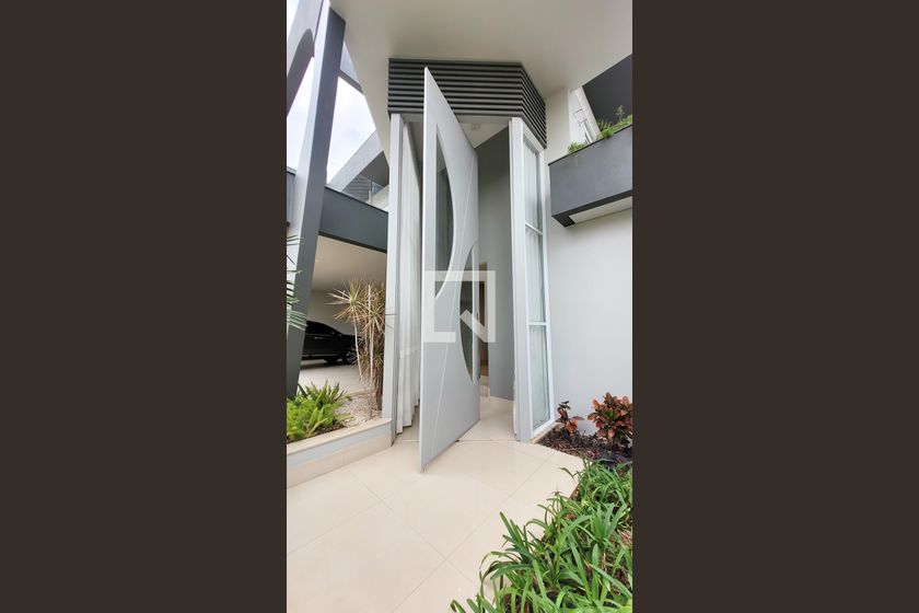 Casa à Venda - Res. Parque dos Alecrins, 4 Quartos,  329 m2 em , Campinas - sp | SoloBR