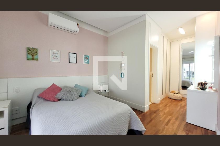 Casa à Venda - Res. Parque dos Alecrins, 4 Quartos,  329 m2 em , Campinas - sp | SoloBR