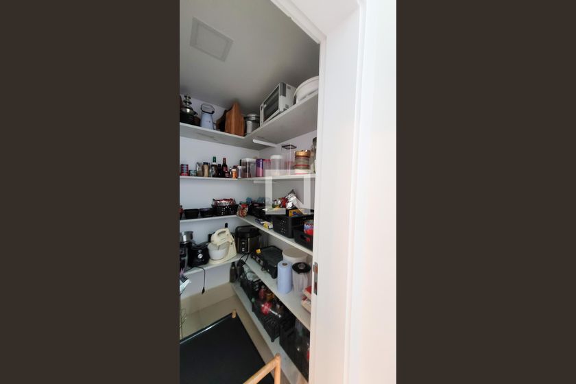 Casa à Venda - Res. Parque dos Alecrins, 4 Quartos,  329 m2 em , Campinas - sp | SoloBR