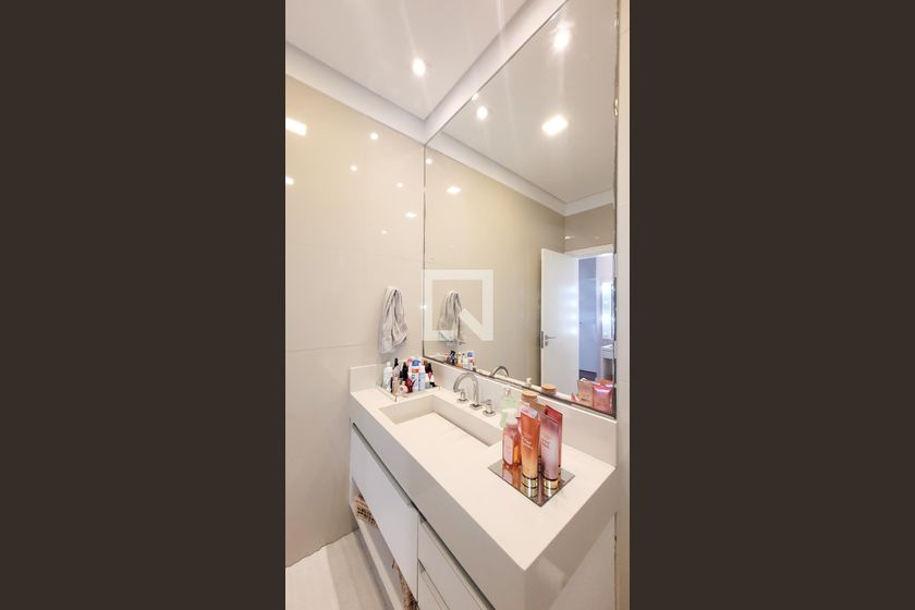 Casa à Venda - Res. Parque dos Alecrins, 4 Quartos,  329 m2 em , Campinas - sp | SoloBR