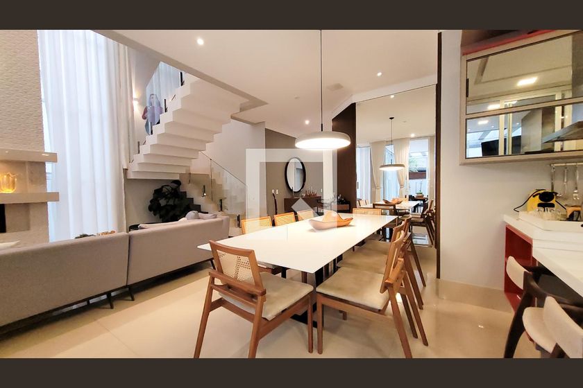 Casa à Venda - Res. Parque dos Alecrins, 4 Quartos,  329 m2 em , Campinas - sp | SoloBR