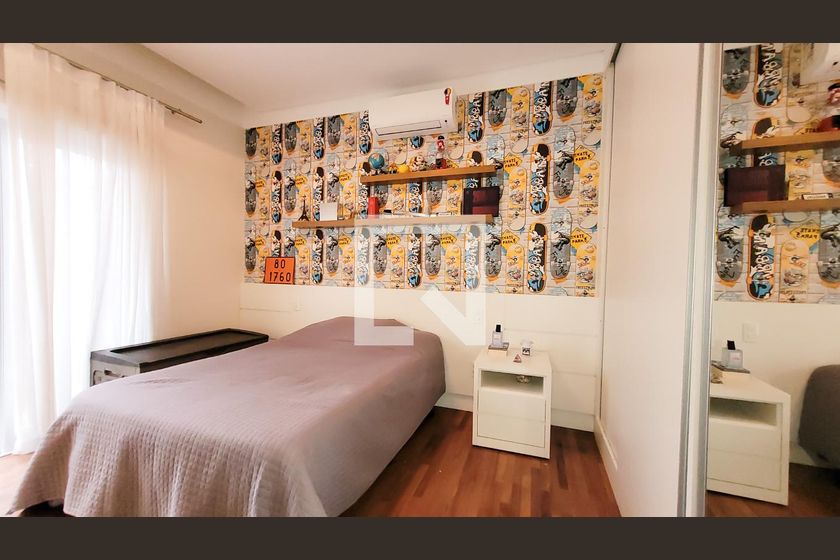 Casa à Venda - Res. Parque dos Alecrins, 4 Quartos,  329 m2 em , Campinas - sp | SoloBR