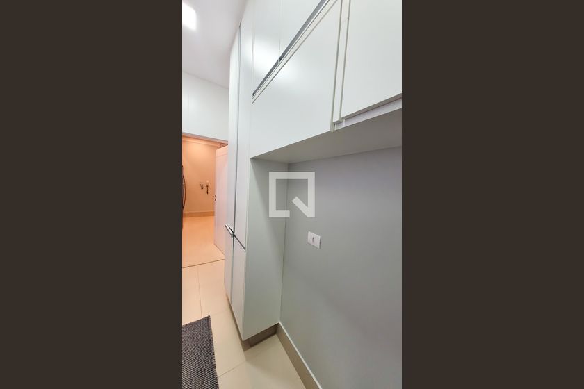 Casa à Venda - Res. Parque dos Alecrins, 4 Quartos,  329 m2 em , Campinas - sp | SoloBR