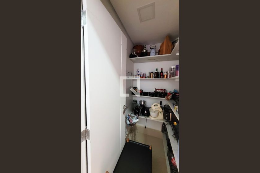 Casa à Venda - Res. Parque dos Alecrins, 4 Quartos,  329 m2 em , Campinas - sp | SoloBR