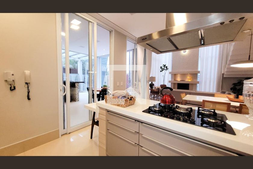 Casa à Venda - Res. Parque dos Alecrins, 4 Quartos,  329 m2 em , Campinas - sp | SoloBR