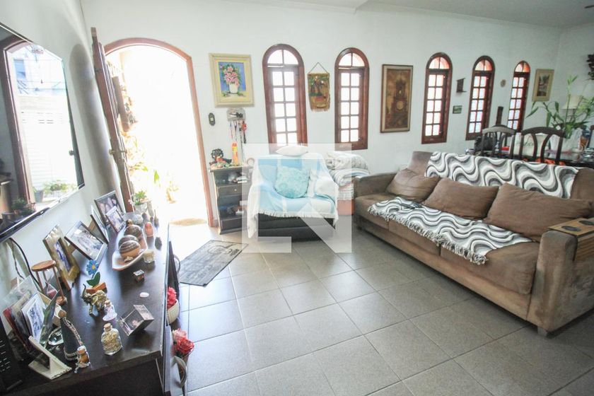 Casa, 4 quartos, 258 m² - Foto 2