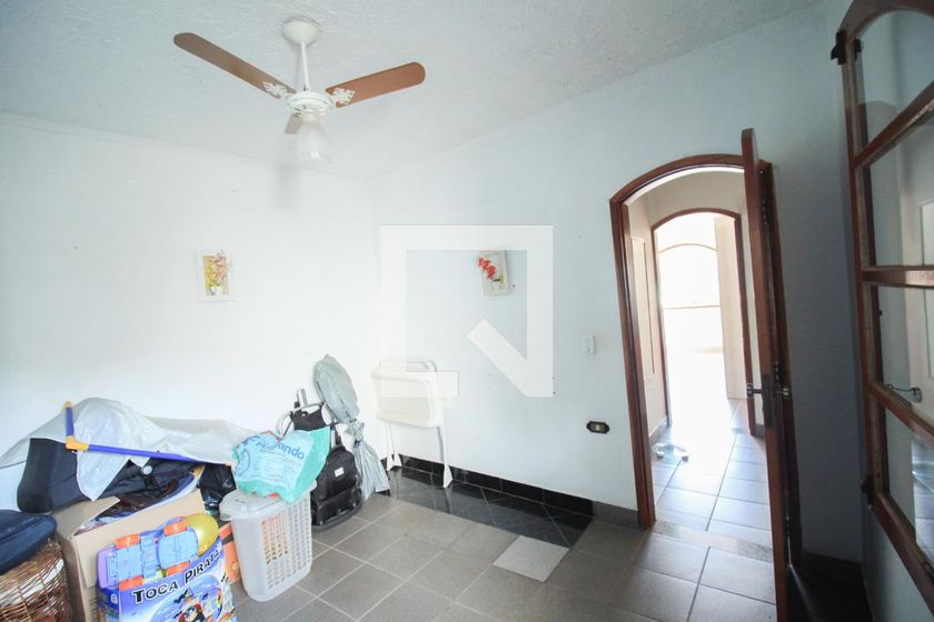 Casa, 4 quartos, 258 m² - Foto 30