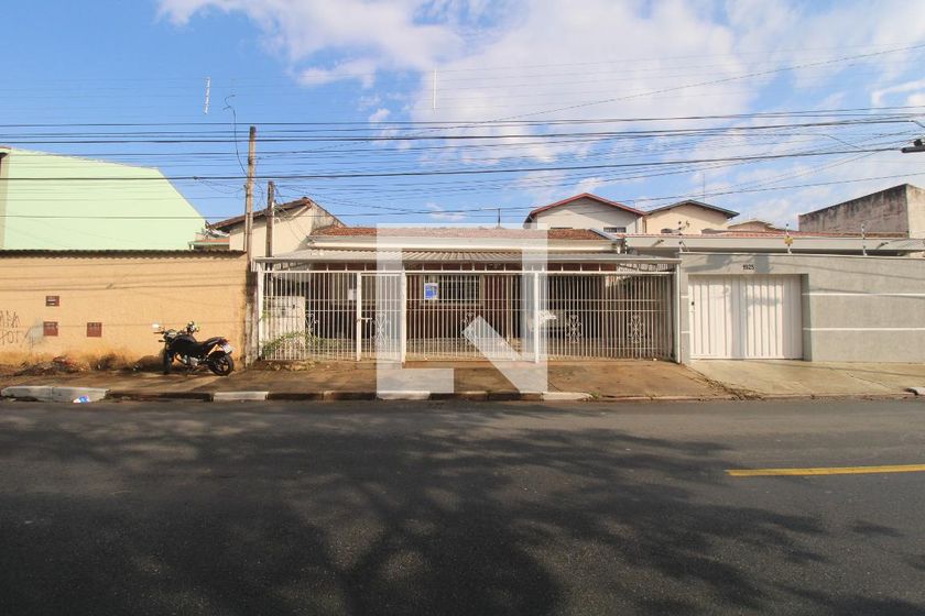 Casa à Venda - Jardim Flamboyant, 3 Quartos,  176 m2 em , Campinas - sp | SoloBR