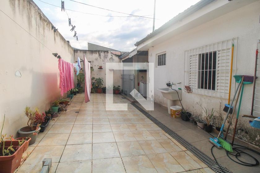 Casa à Venda - Jardim Flamboyant, 3 Quartos,  176 m2 em , Campinas - sp | SoloBR