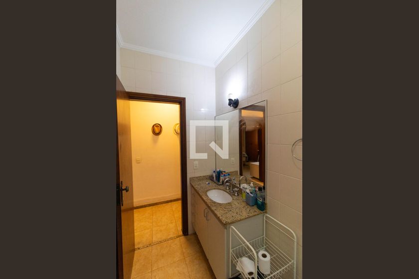 Casa à Venda - Jardim Chapadão, 3 Quartos,  360 m2 em , Campinas - sp | SoloBR