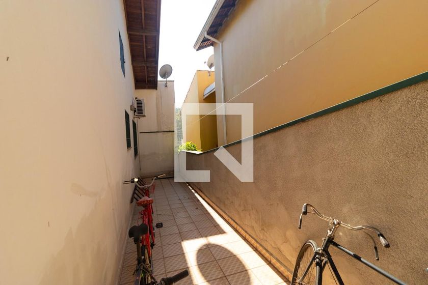 Casa à Venda - Jardim Chapadão, 3 Quartos,  360 m2 em , Campinas - sp | SoloBR