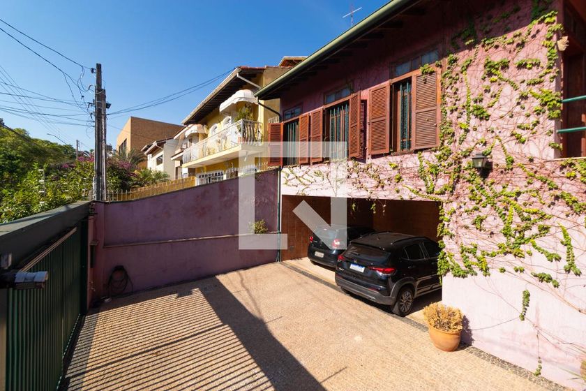 Casa à Venda - Jardim Chapadão, 3 Quartos,  360 m2 em , Campinas - sp | SoloBR