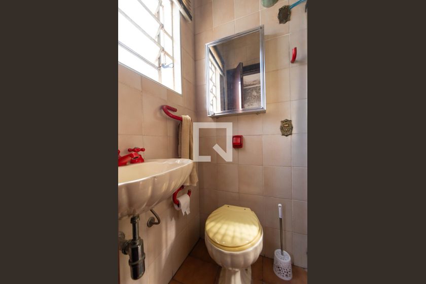 Casa à Venda - Centro, 2 Quartos,  148 m2 em , Campinas - sp | SoloBR