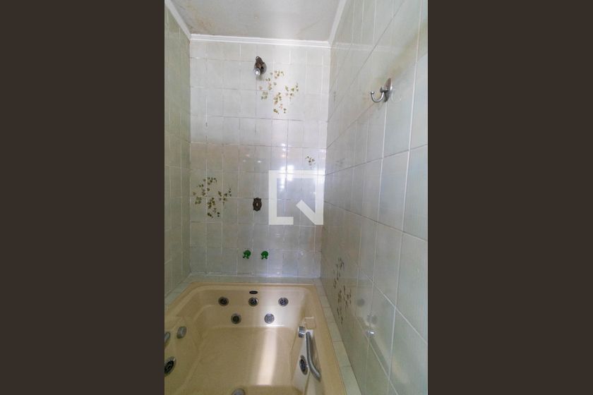 Casa à Venda - Centro, 2 Quartos,  148 m2 em , Campinas - sp | SoloBR