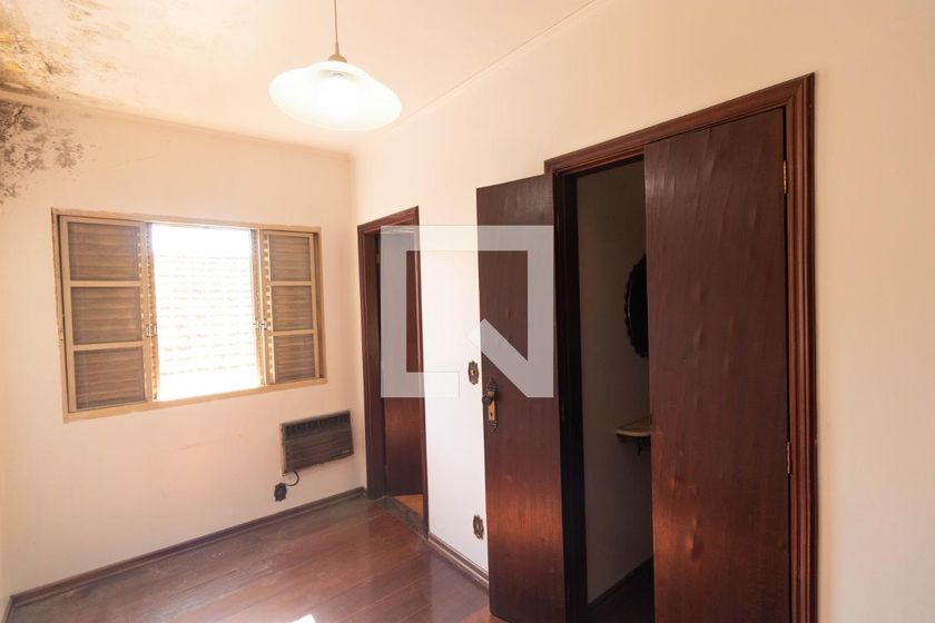 Casa à Venda - Centro, 2 Quartos,  148 m2 em , Campinas - sp | SoloBR
