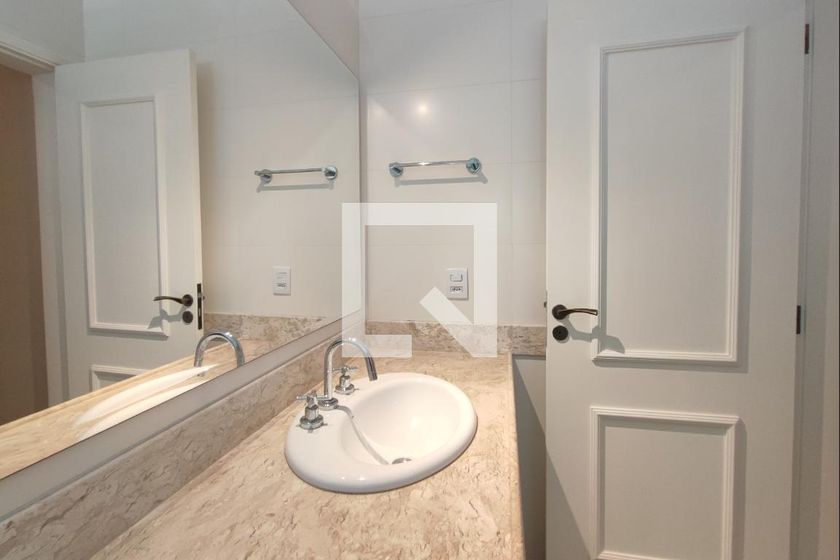 Casa à Venda - Parque Prado, 5 Quartos,  360 m2 em , Campinas - sp | SoloBR