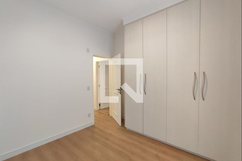 Casa à Venda - Parque Prado, 5 Quartos,  360 m2 em , Campinas - sp | SoloBR