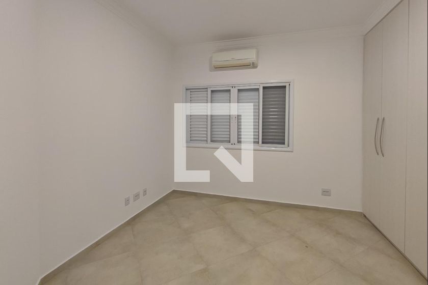 Casa à Venda - Parque Prado, 5 Quartos,  360 m2 em , Campinas - sp | SoloBR