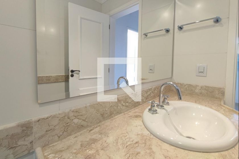 Casa à Venda - Parque Prado, 5 Quartos,  360 m2 em , Campinas - sp | SoloBR