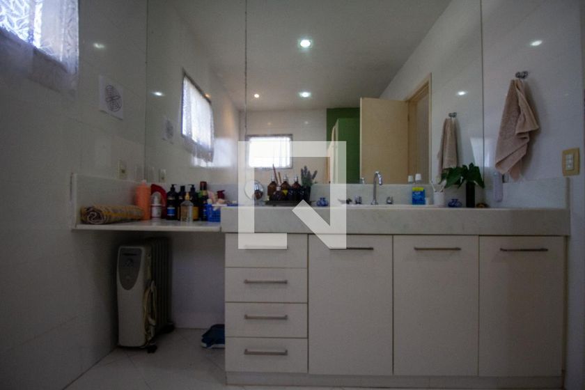 Casa, 4 quartos, 200 m² - Foto 21